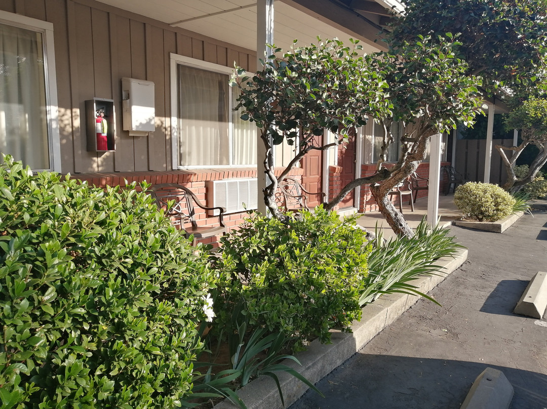 马里波萨旅馆主图