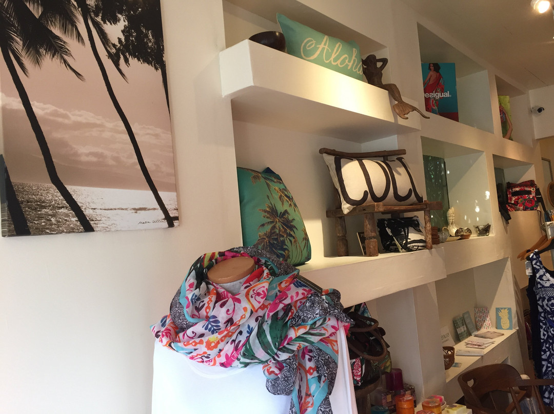 Hurricane Limited-马卡瓦必去景点