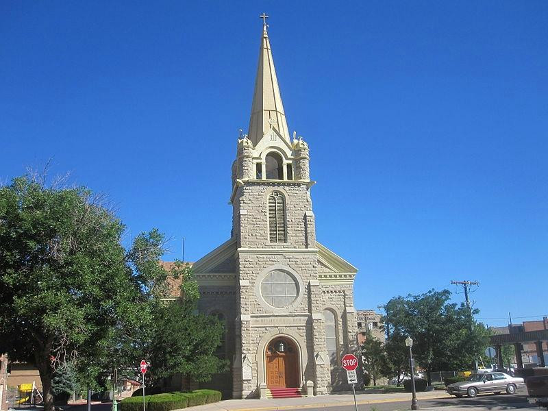 Most Holy Trinity Church景点图片