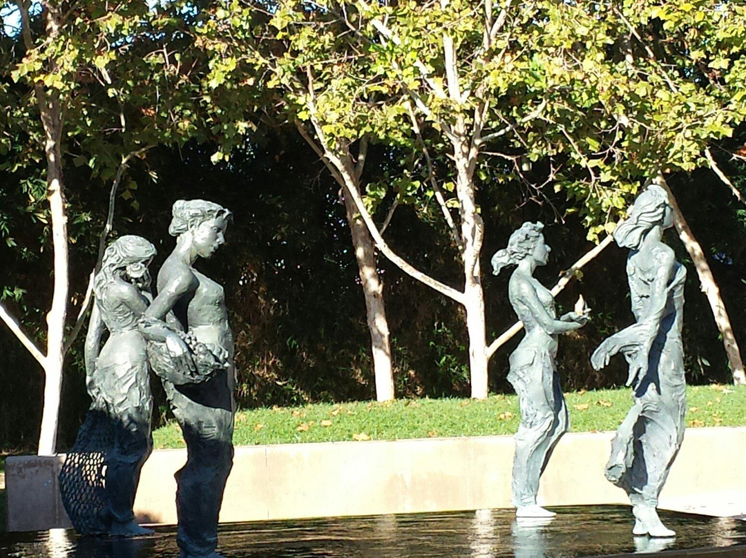 La Palma旅游景点-Cerritos Sculpture Garden
