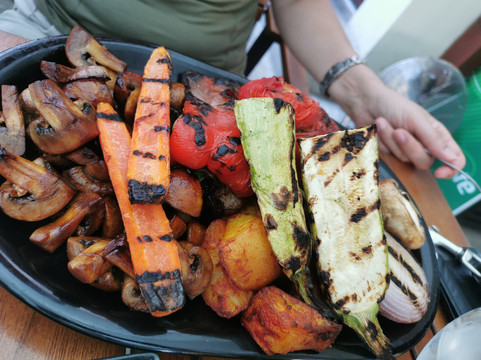 Cristian餐馆和美食-Restaurant Capa