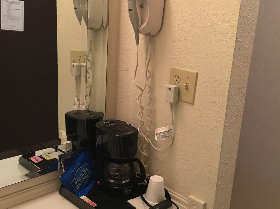 Bicentennial Inn主图