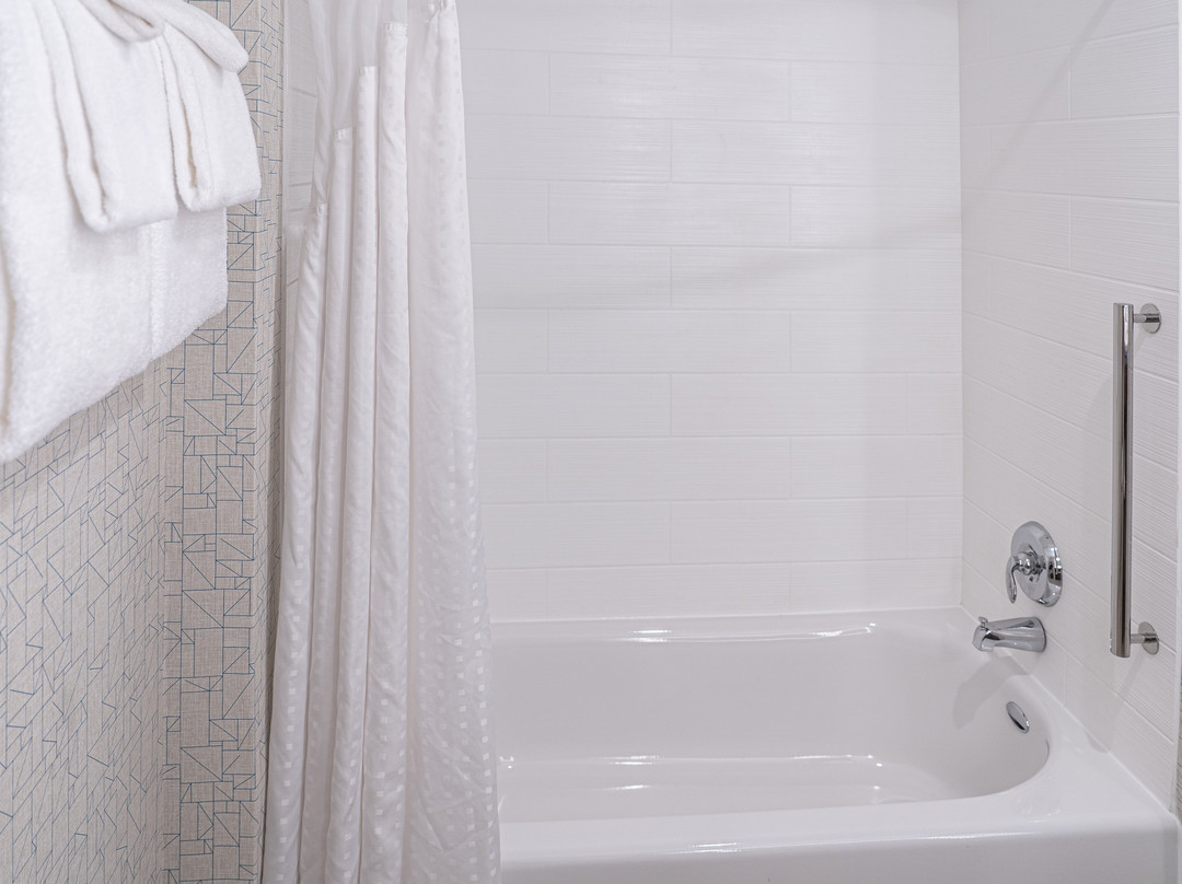 Holiday Inn Express & Suites Cincinnati Ne - Redbank Road By IHG主图