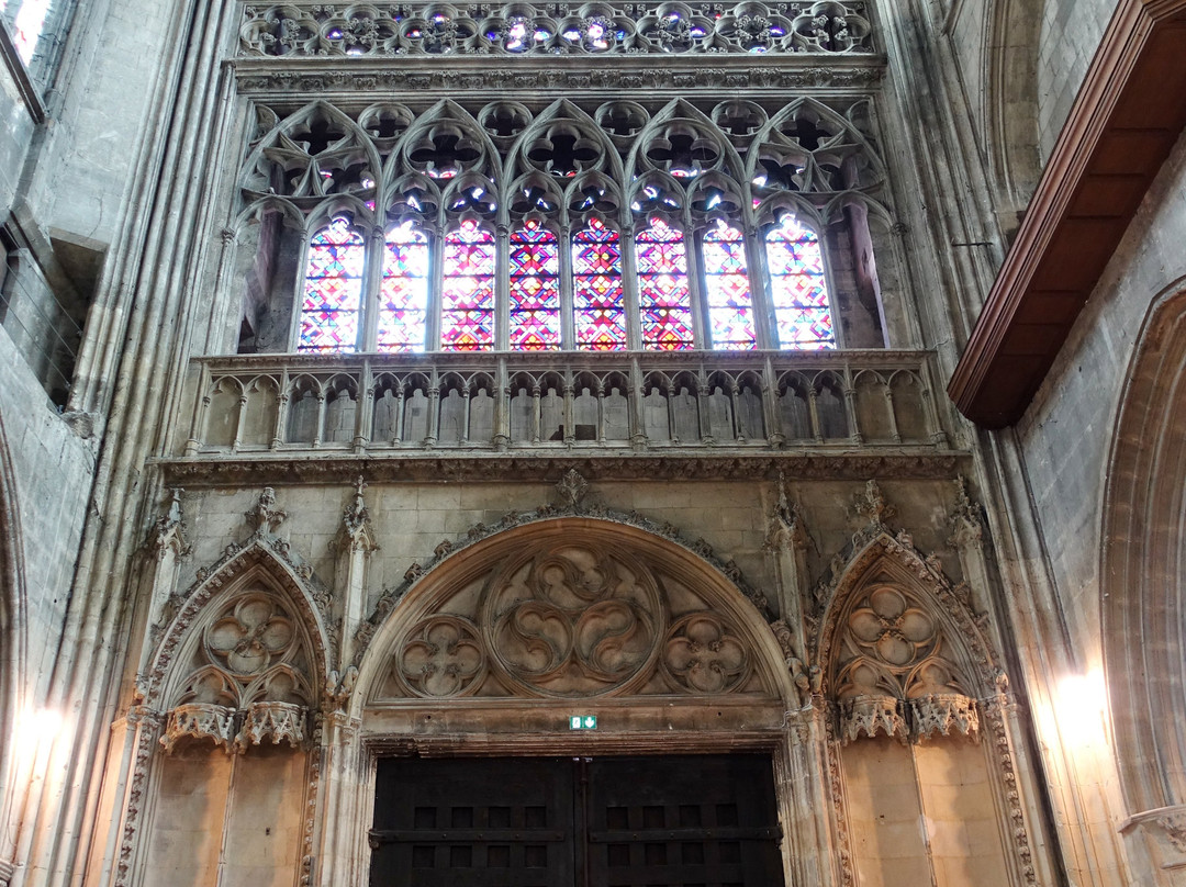 Eglise Saint-Pierre-卡昂必去景点
