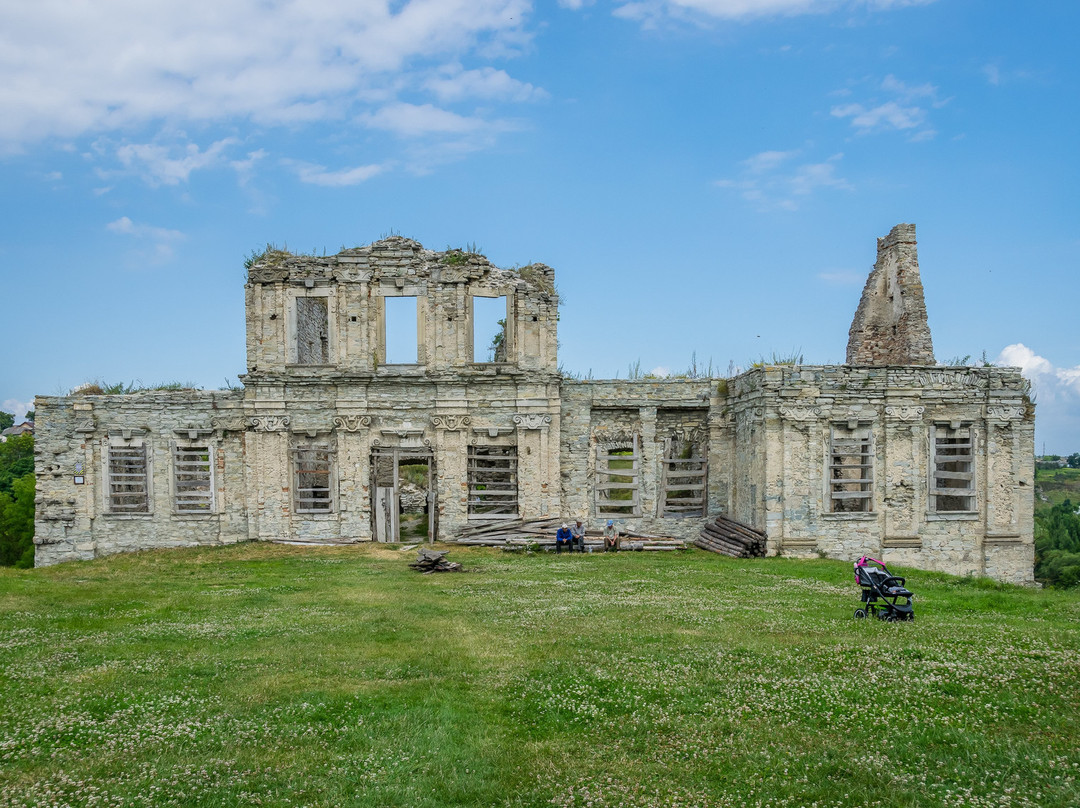 Castle Ruins at Skala Podilska-Skala-Podil's'ka必去景点