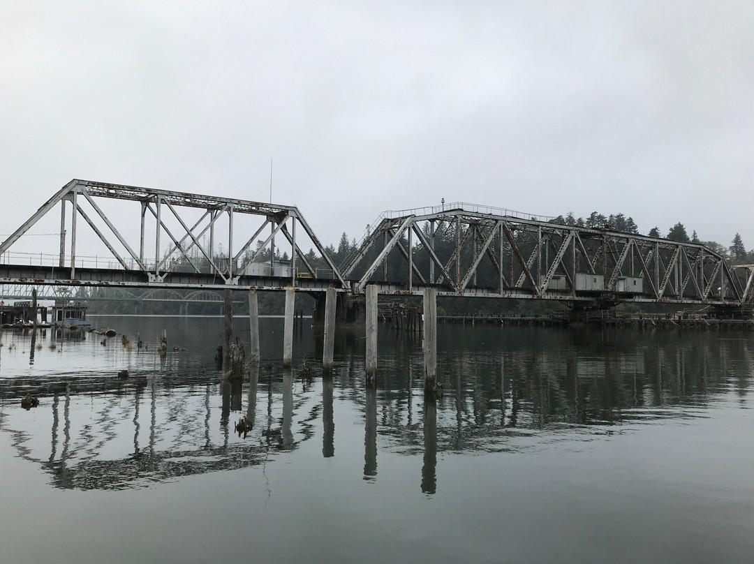 Reedsport Railroad Bridge景点图片