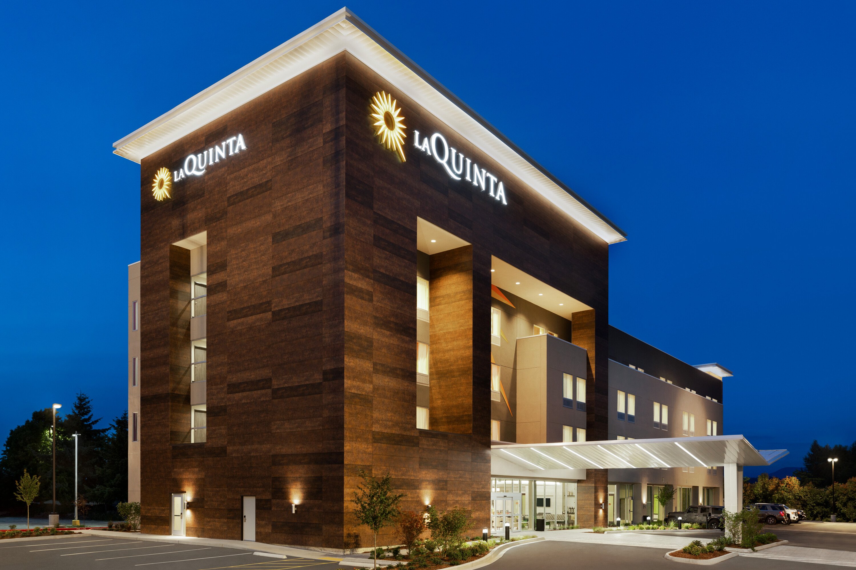 La Quinta Inn Suites By Wyndham Burlington-官方