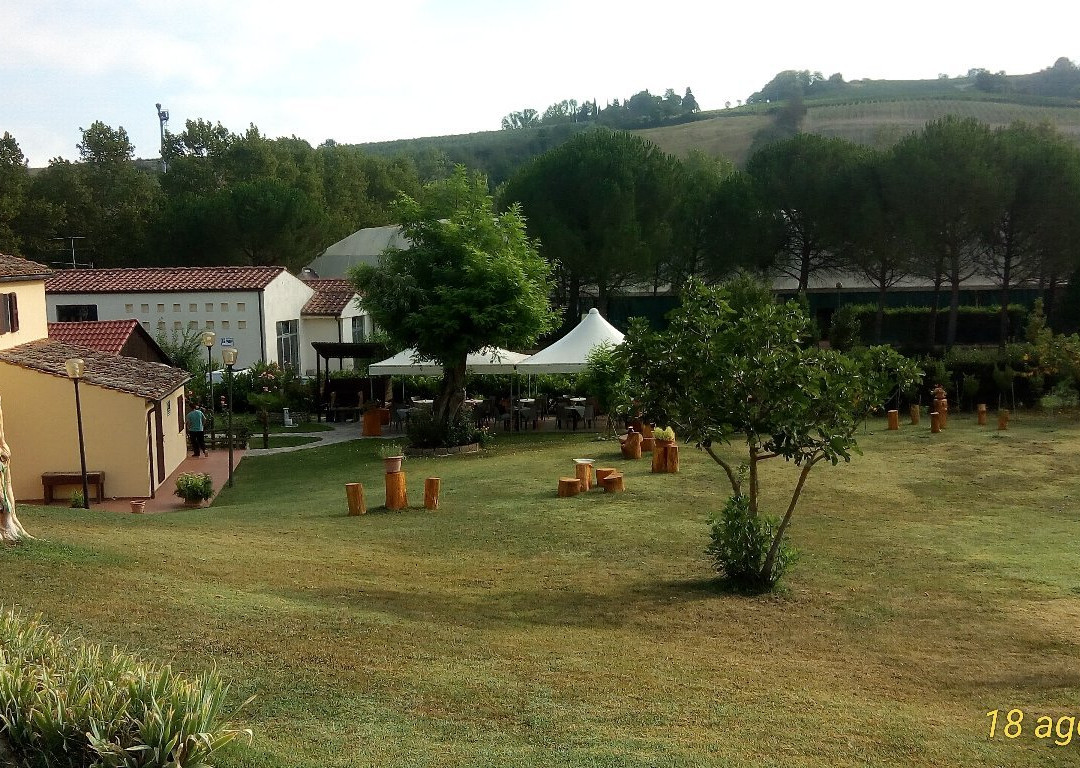 戴尔庞特莫林2号酒店主图