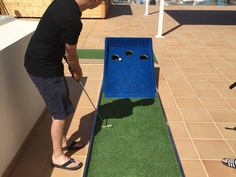 SH依法奇酒店主图