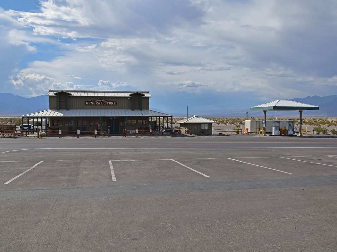 Stovepipe Wells General Store-死亡谷国家公园必去景点