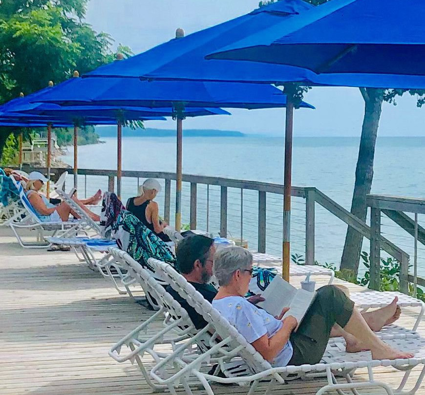 Lake Shore Resort主图