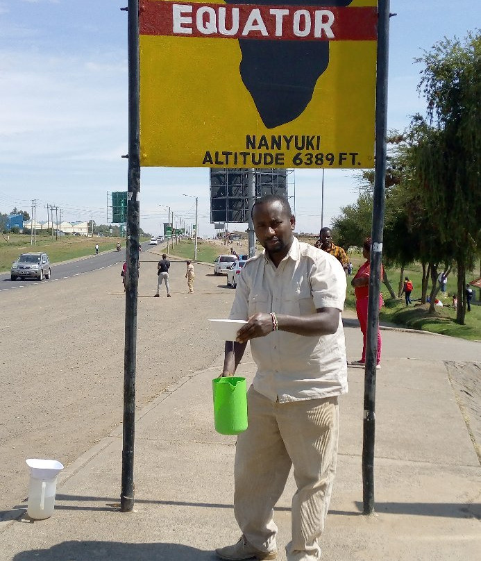 Equator Marker-南由基必去景点