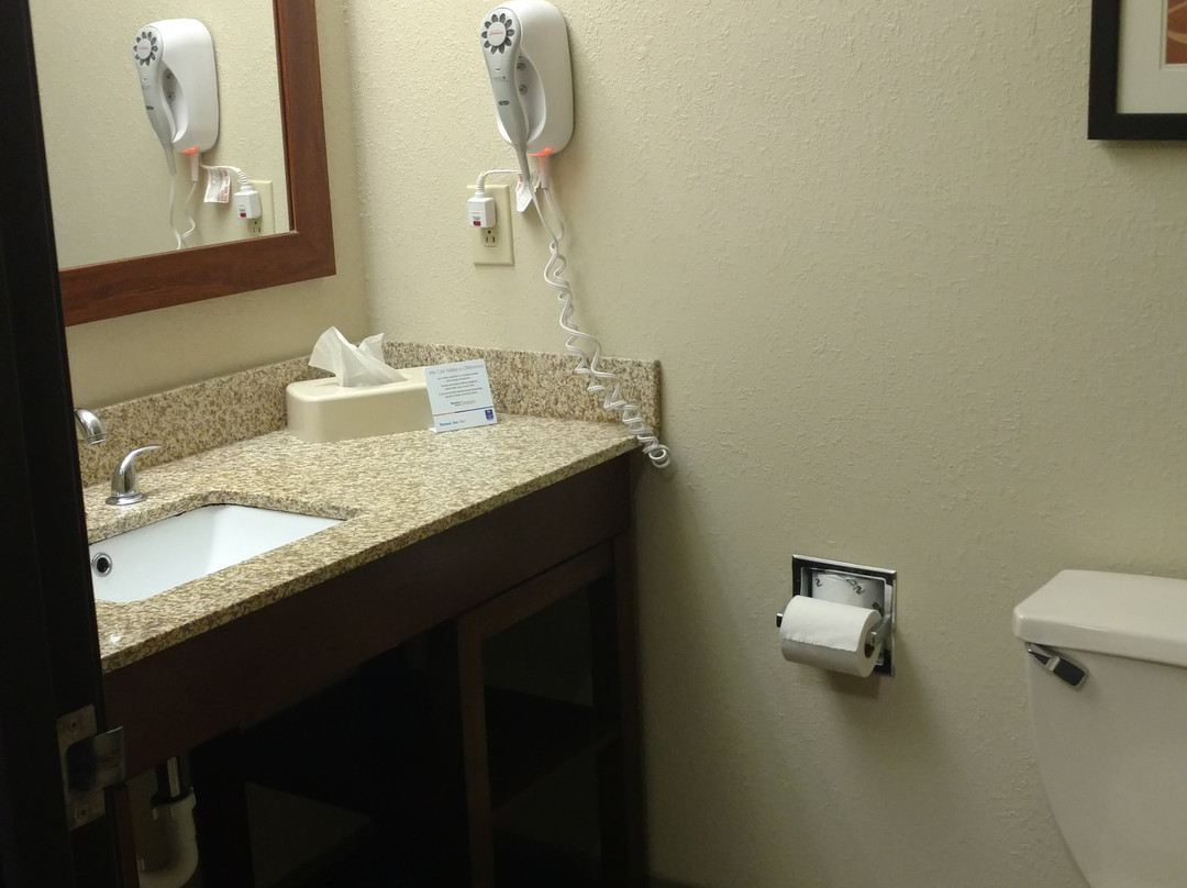 Comfort Inn River's Edge主图