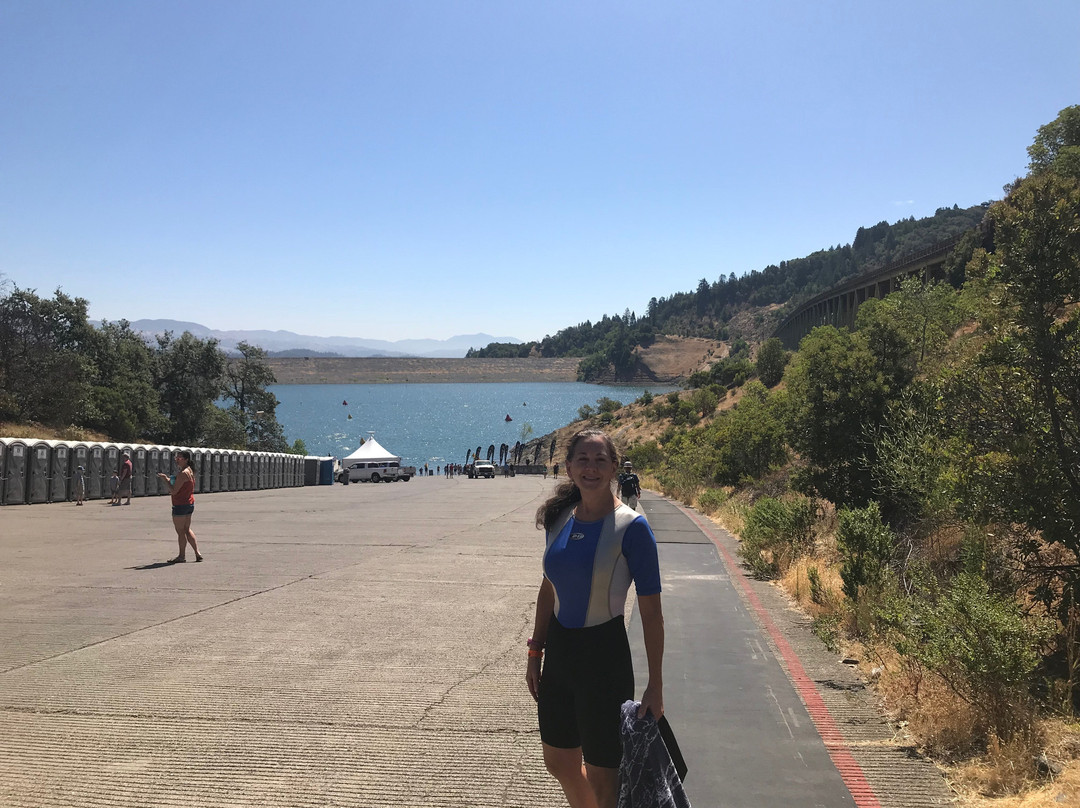 Lake Sonoma景点图片