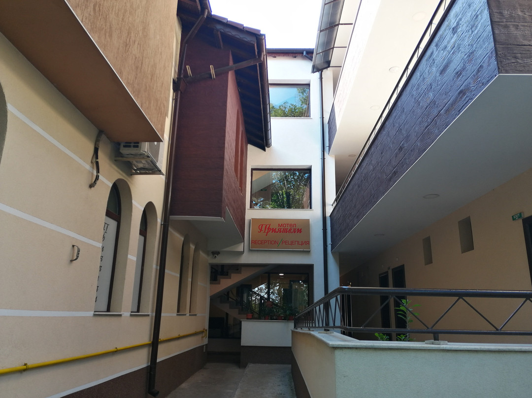 Motel Priyateli主图