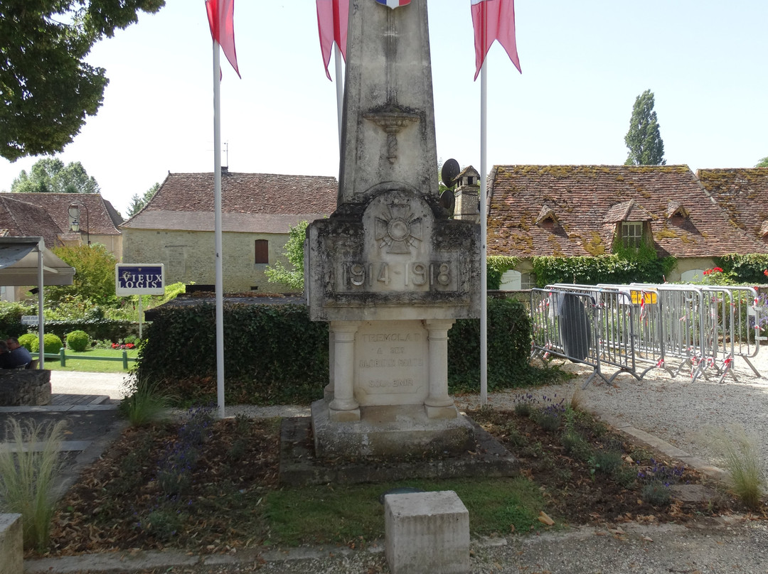 War memorial Tremolat景点图片