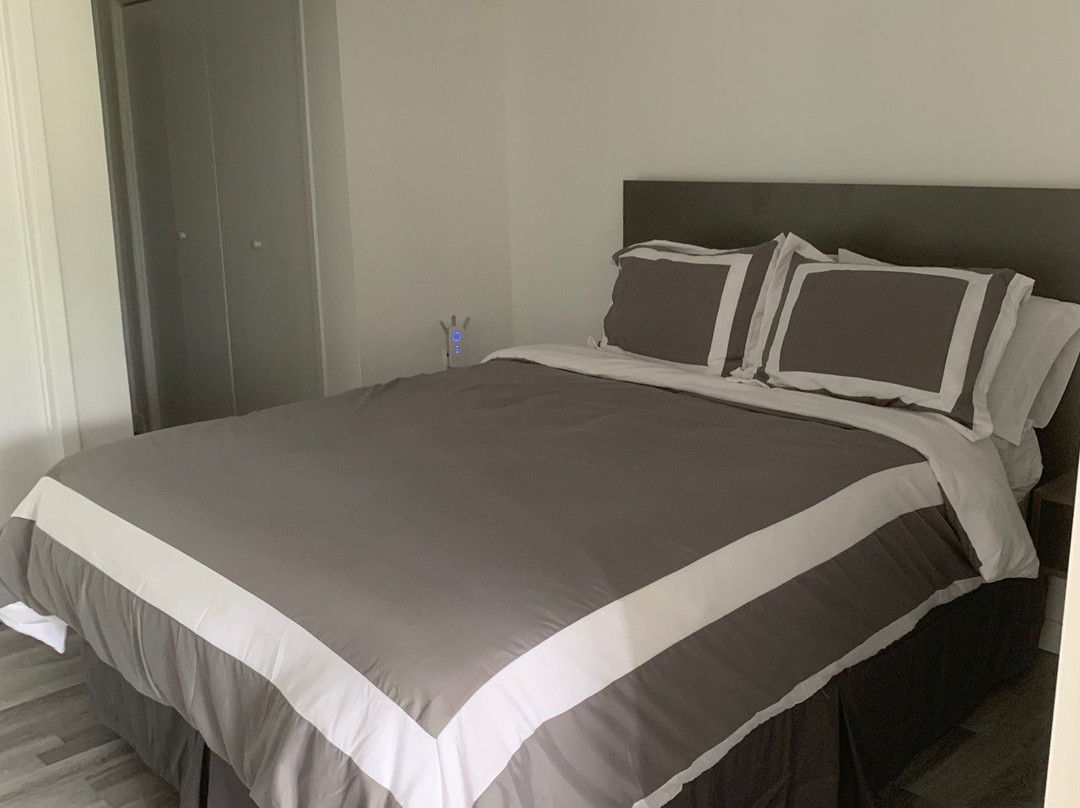 Bowmanville Marina Inn & Suites主图