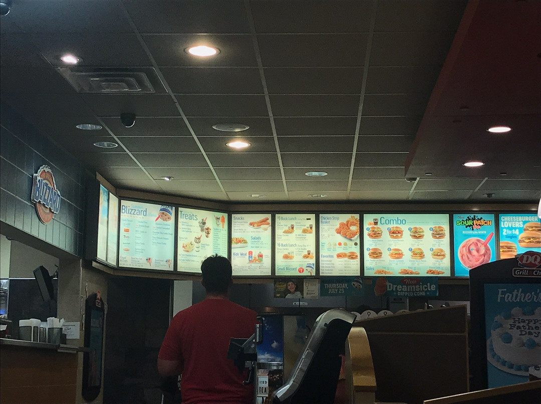 Edwards餐馆和美食-Dairy Queen Grill & Chill