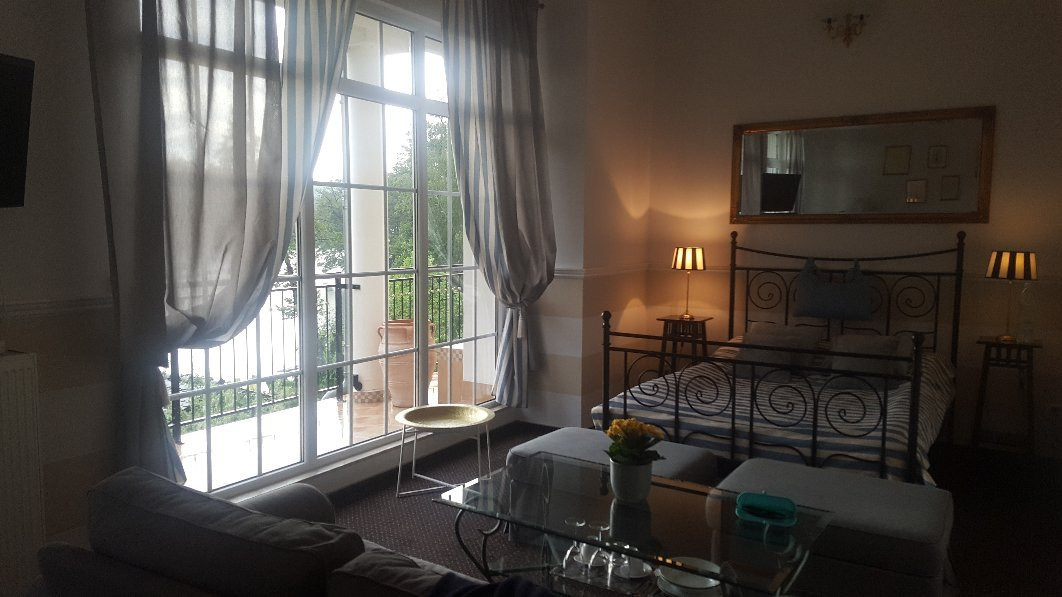 Summertime Suites