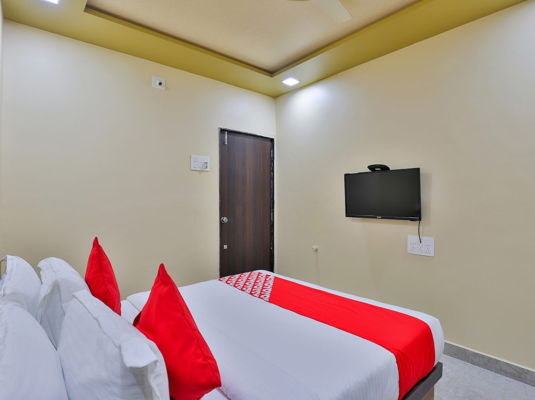 Hotel Daksh & Resorts主图