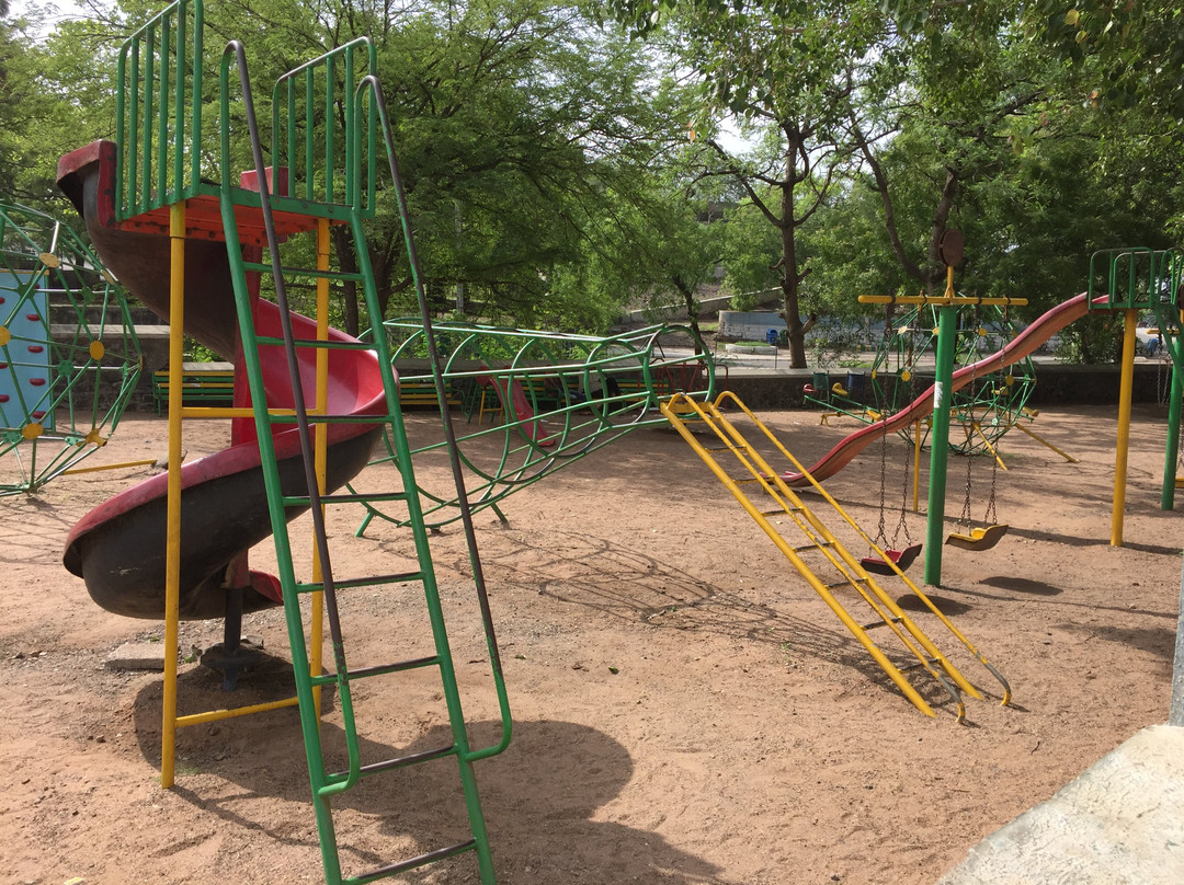 Aji Dam Garden-杰拉果德必去景点