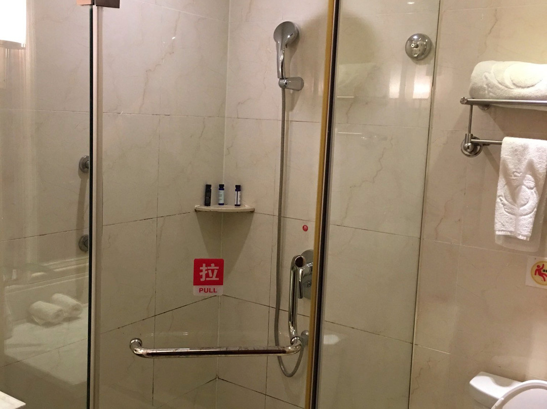 衡山神龙盈佳大酒店主图