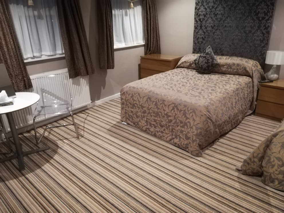 York House Hotel & Apartments主图