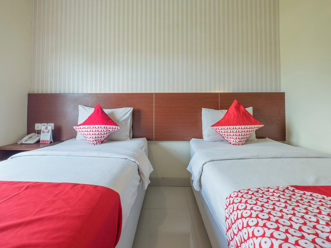 Capital O 454 Raising Hotel主图