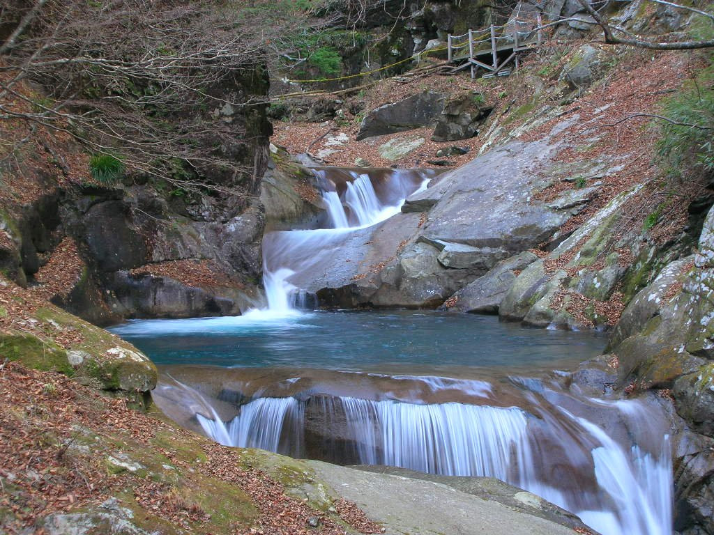 山梨县旅游攻略图片