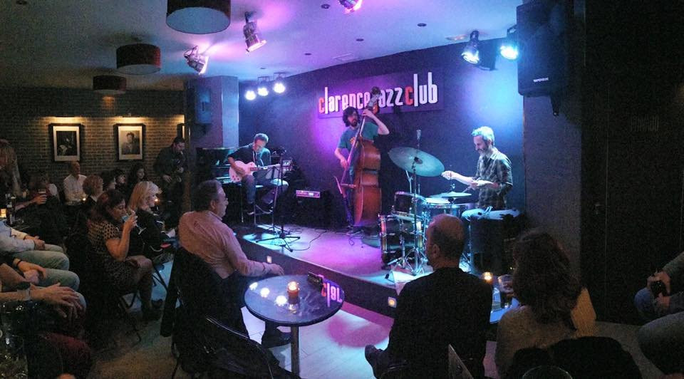 Clarence Jazz Club-托雷莫里诺斯必去景点