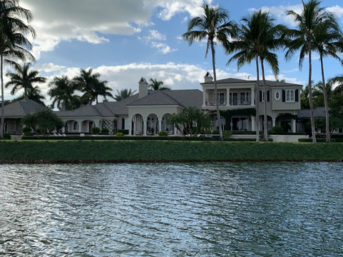 Legal Hookers Adventure Charters-那不勒斯必去景点