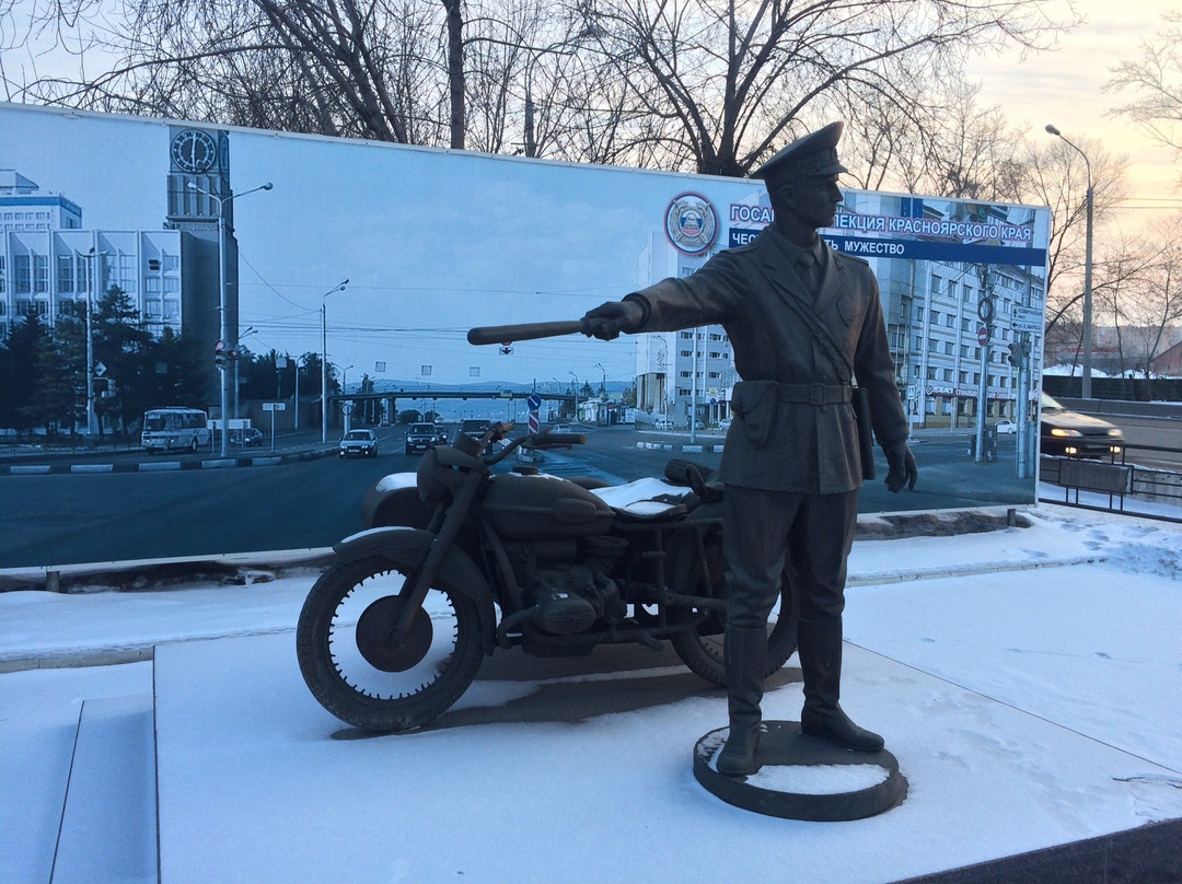 Monument to the Inspector of Traffic Police景点图片