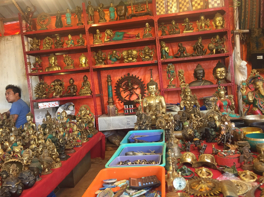 Tibetan Handicraft and souvenirs market景点图片