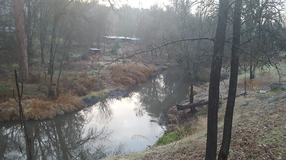 Queen's Inn by the River主图