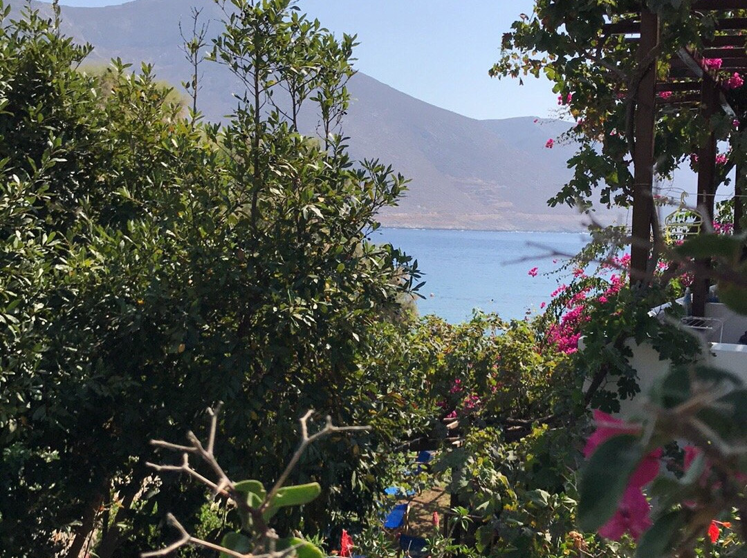 Levrossos Beach Apartments主图