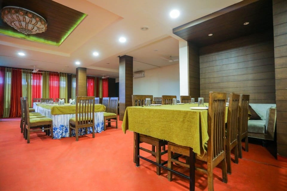 OYO 16543 Hotel Madhuban主图