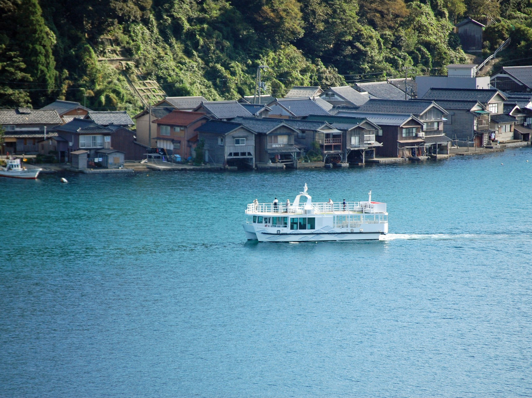 Tango Kairiku Kotsu Ine Bay Boat Tours景点图片