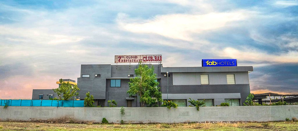 7Th Cloud Club & Resort主图