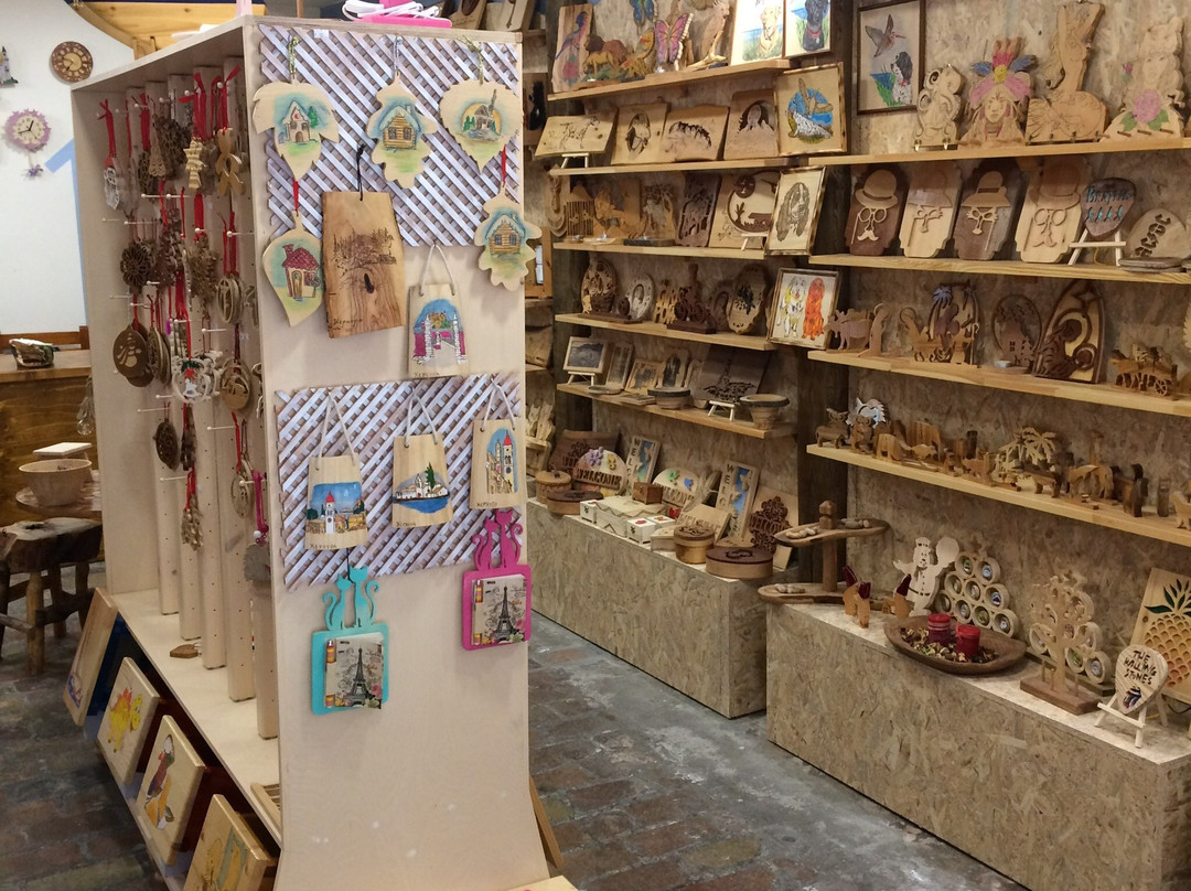 Woodiny-科孚市必去景点