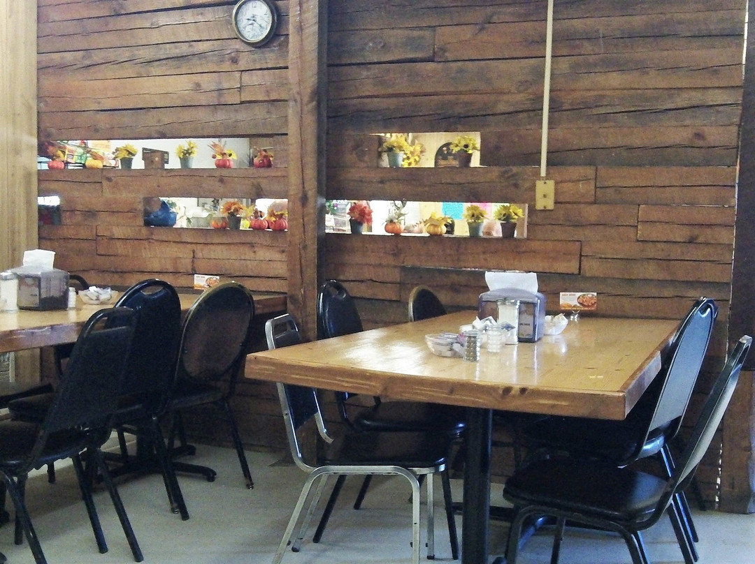 Wappapello餐馆和美食-Saso's Log Cabin Restaurant