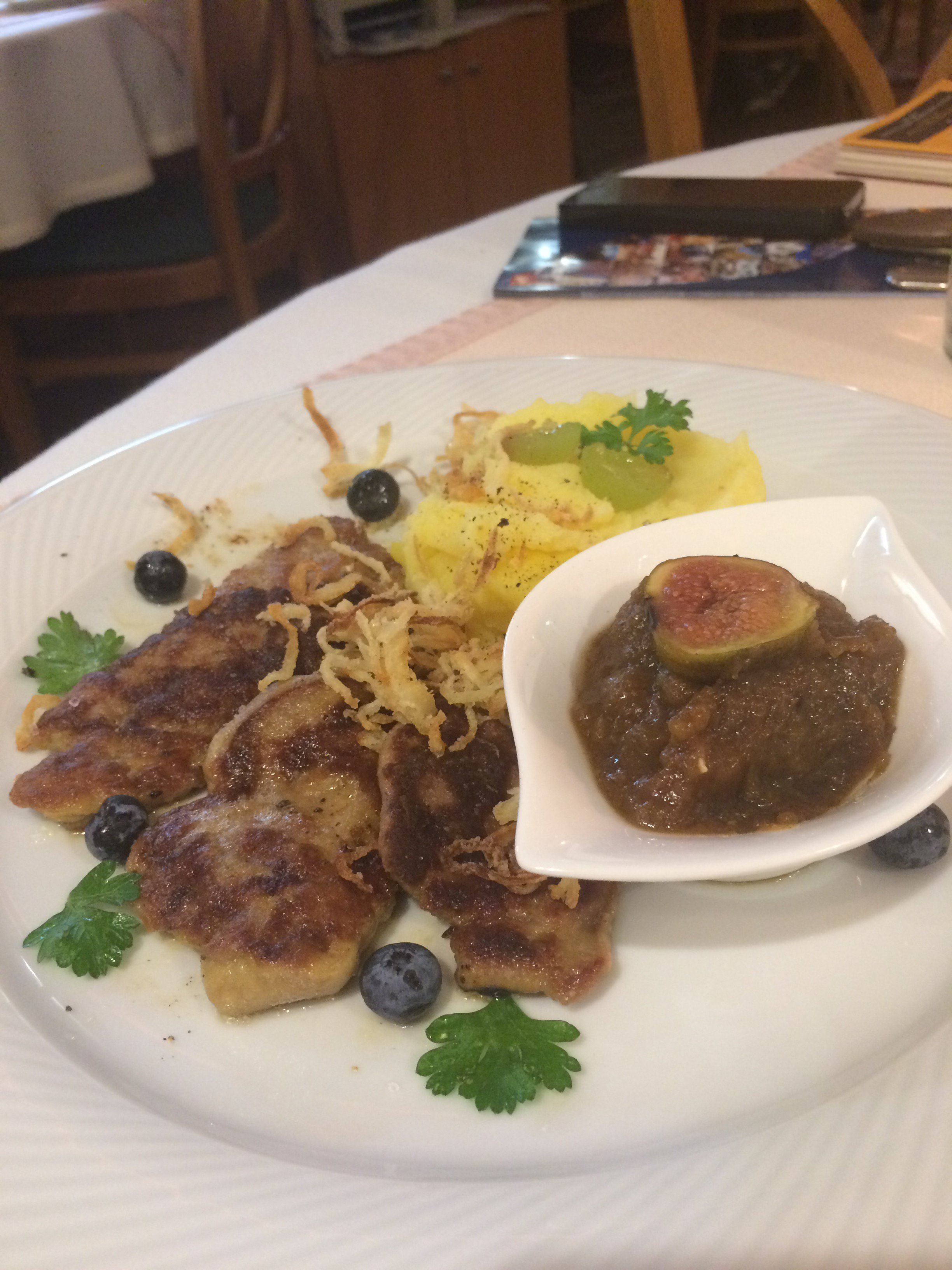 Vadászkürt Restaurant and Pension-餐饮