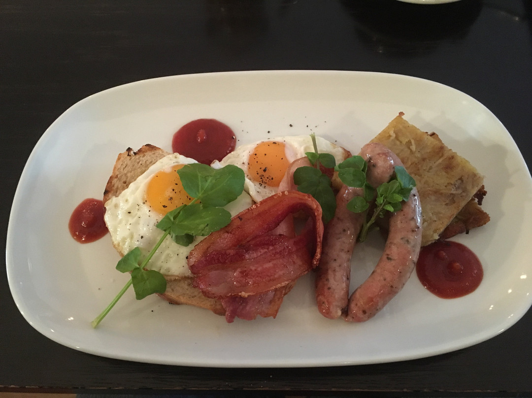 No5 Tamarind