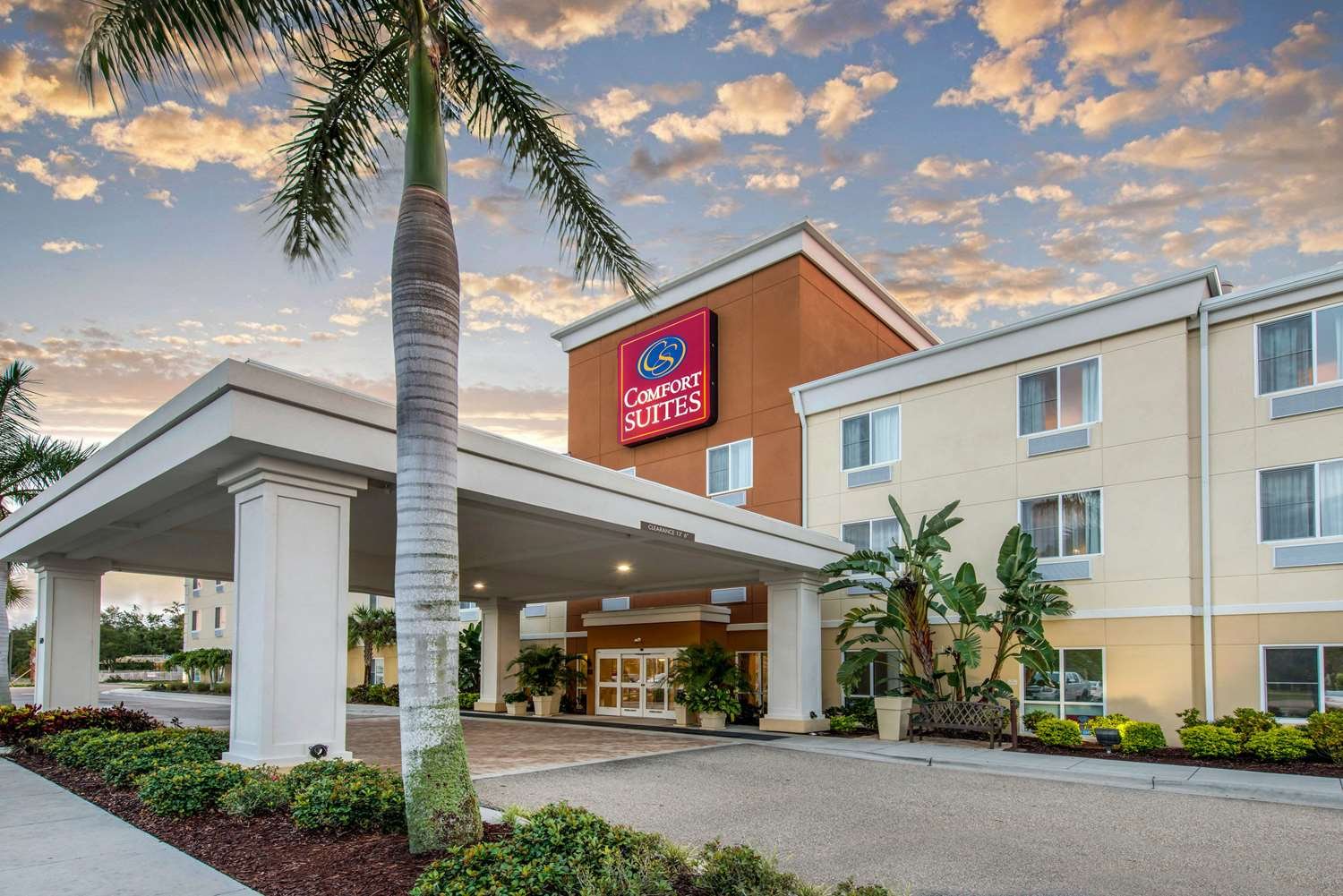 Comfort Suites Sarasota-Siesta Key-官方