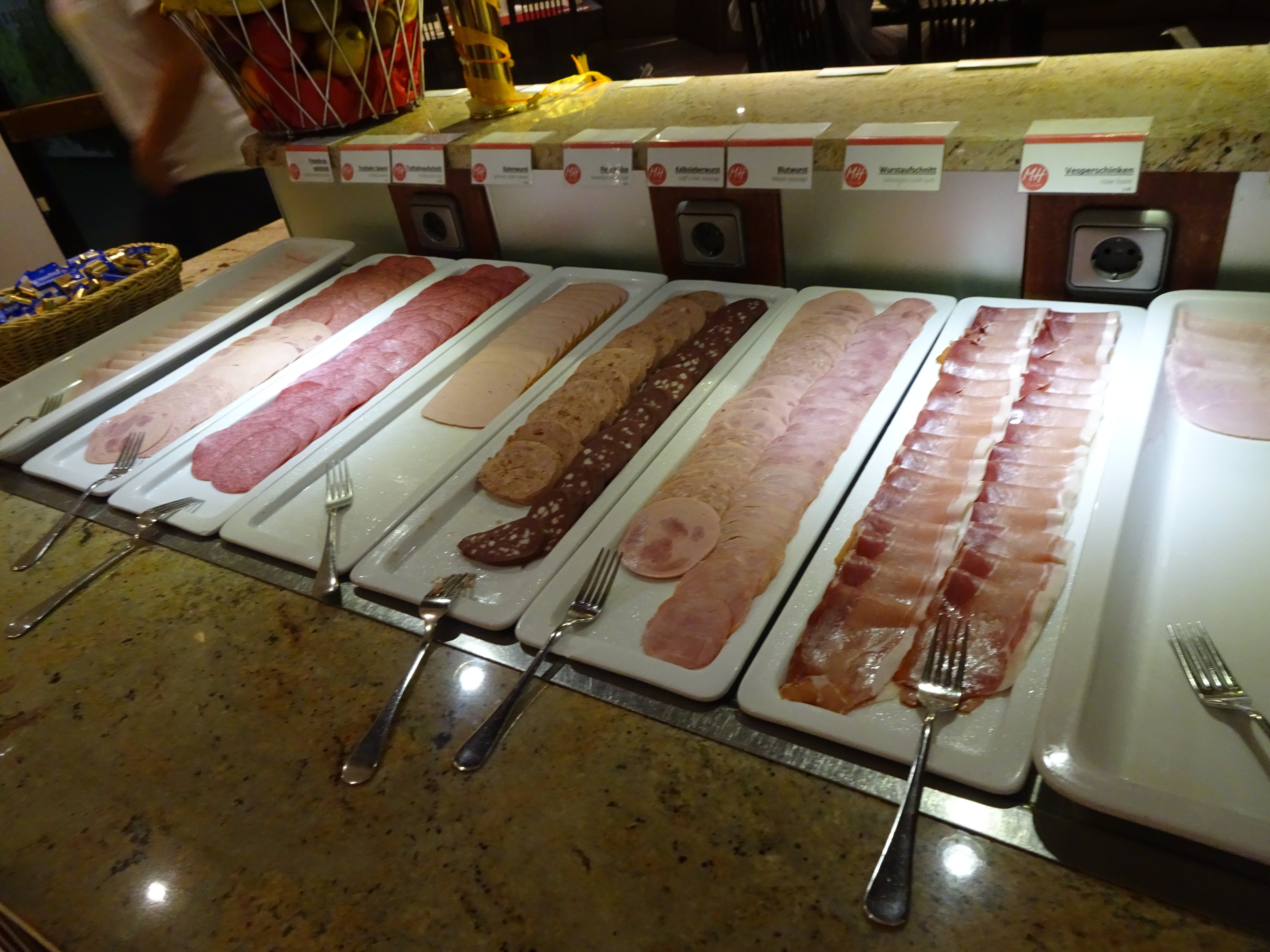 韦茨拉尔国会中心美居酒店-餐饮