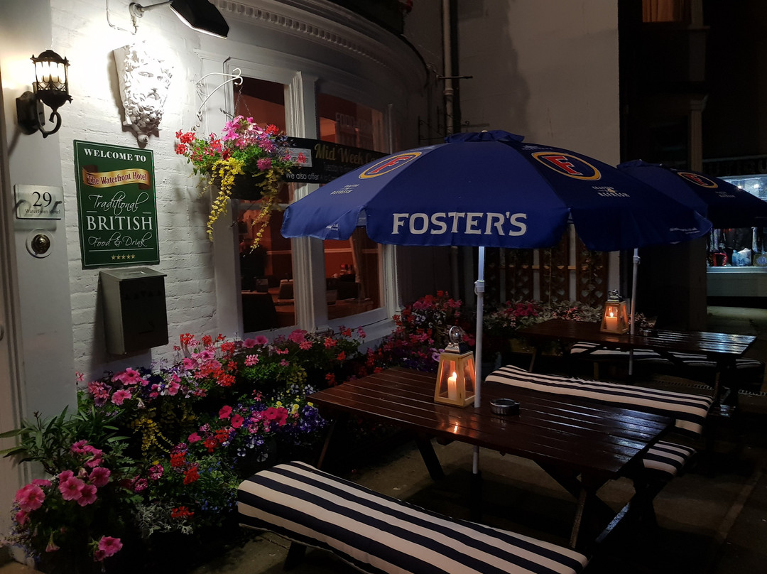 Waterfront Hotel主图