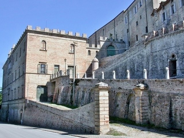 Palazzo Sacconi景点图片