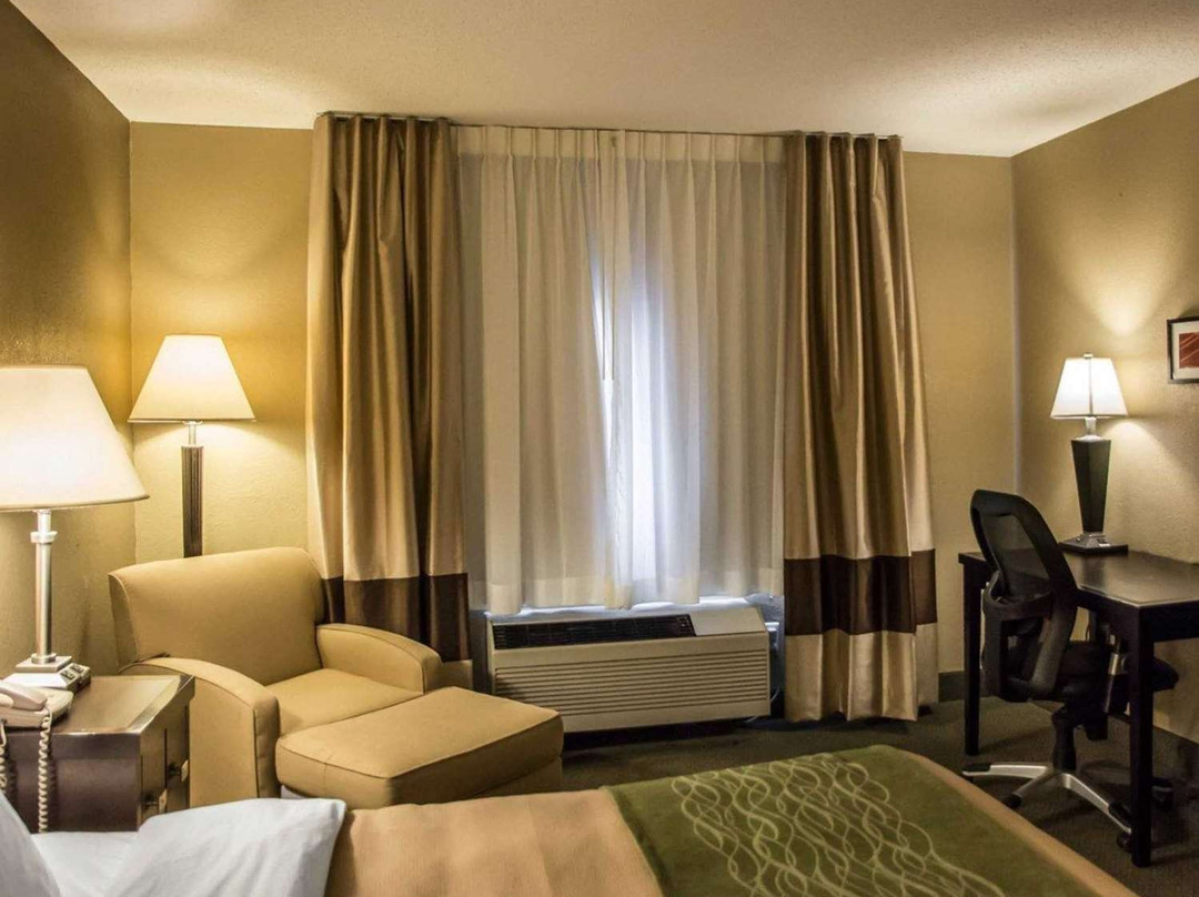 Holiday Inn Express Cincinnati North - Monroe by IHG主图