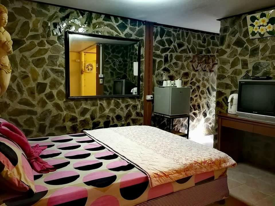 Ban Bua House Ayutthaya 1主图