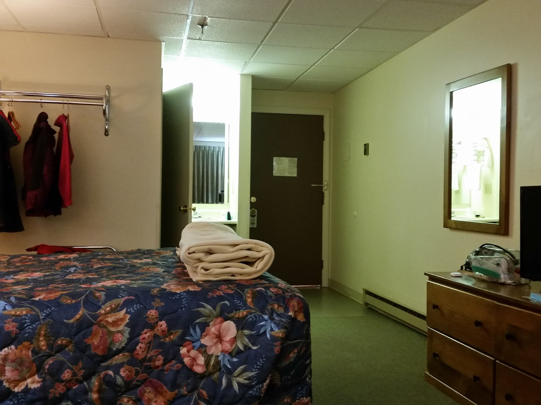 Eagle's Lodge Motel主图