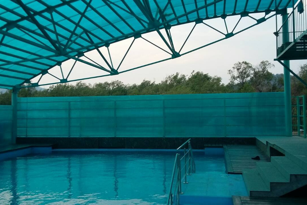Open hot pool景点图片